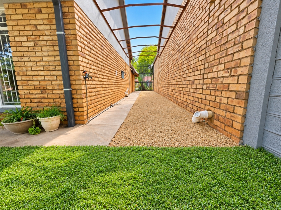 4 Bedroom Property for Sale in Doringkruin North West